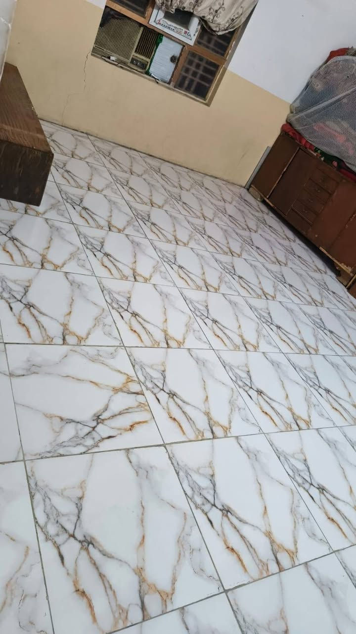 بيت للبيع • ١٠٠٠م • ٢٥٠م