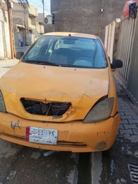 سياره طيبه مديل 2015  عليها هيه 120 الف غرمات ما عليها سنويه صاقطه يرد...