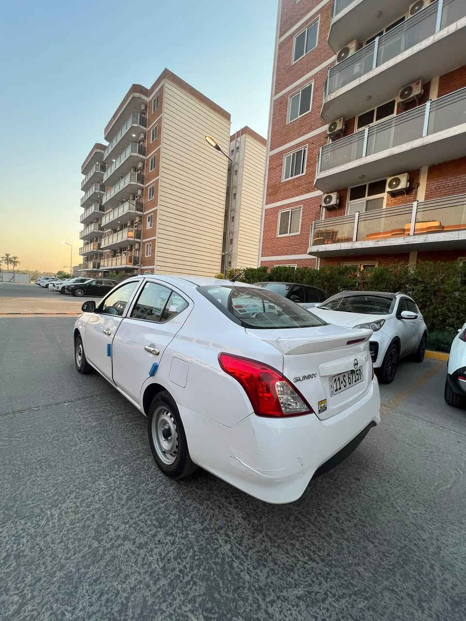 نيسان سني هندي ماشيه ٦٧ سياره بسمي رقم بغداد نكليزي تحويل ثاني يوم سياره جديده ومال بيت بيها بارد البابين والبقبه كله مكفول كير مكينه سياره خير من الله مديل٢٠٢٢     مكاني بغداد لحريه *********** بس وتساب
