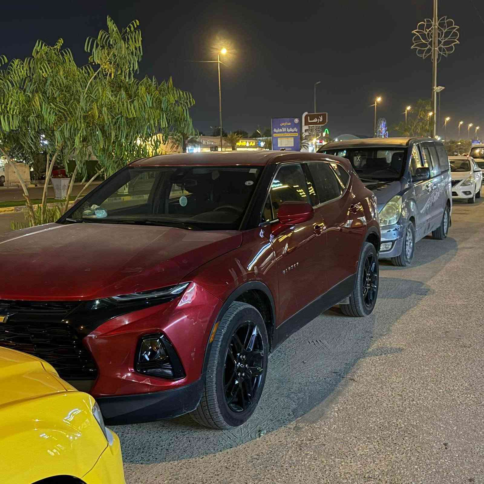 بليزر2022
رقم اربيل الجديد
محرك 2000 تيربو
تحكم ستيرن
فور ويل
5 وضعيات قياده
فول رادار
شاشه كاربلي
تبريد قطعتين
قياده ذاتيه
وهواي مواصفات بيها المعروفه
ماشيه 70 الف كيلو فقط( كيلو وليس ميل)
تبريد محرك كير كله وكاله
حادثها قطعه وحده بس 
السعر 150 وبيها مجال
لاتصال *********** النجف, العراق
