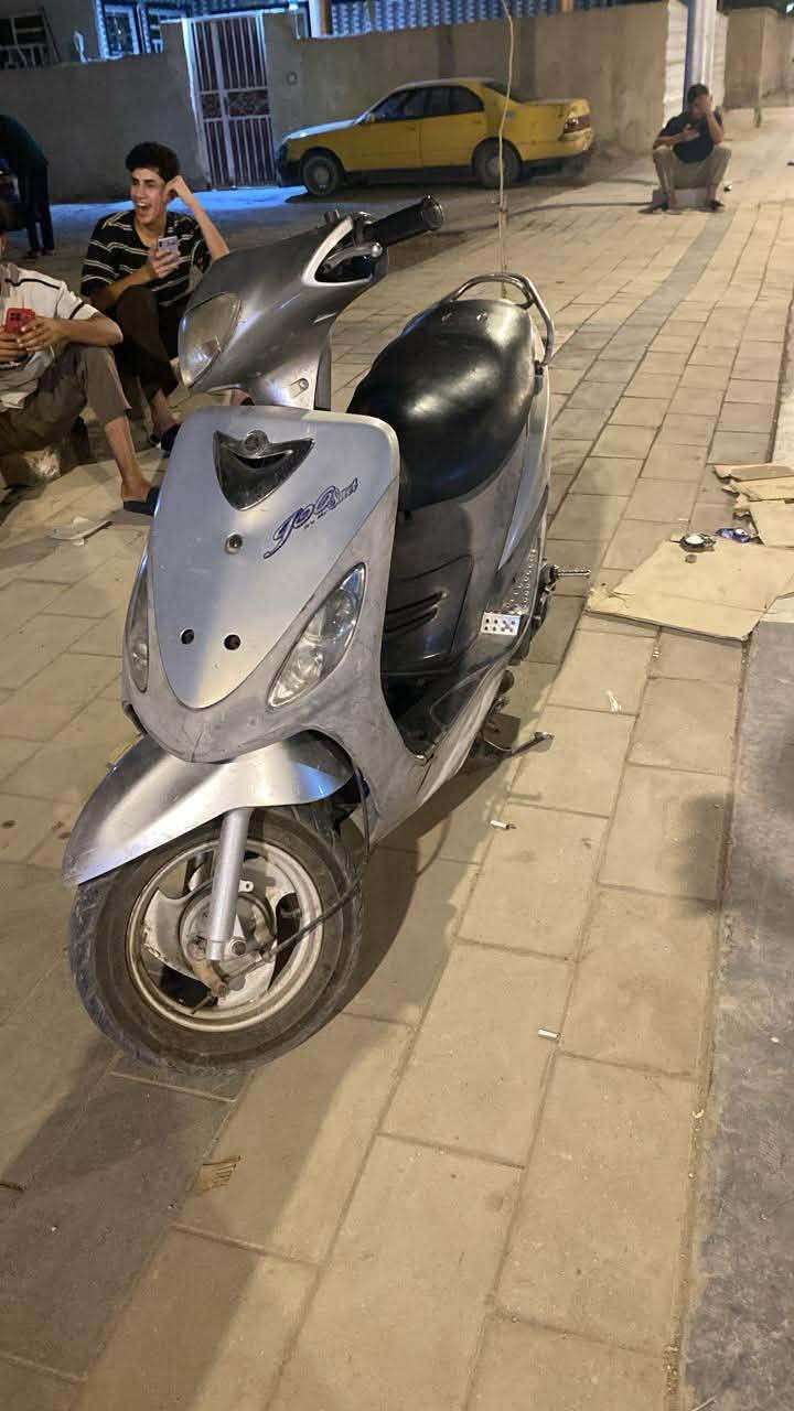 سلام عليكم ماكس قجمه للبيع الدراجه كلشي شغال بيه فقط السلف مايشتغل نهضه ومعدل خير من الله المكان قضاء المدينه ‭***********‬
