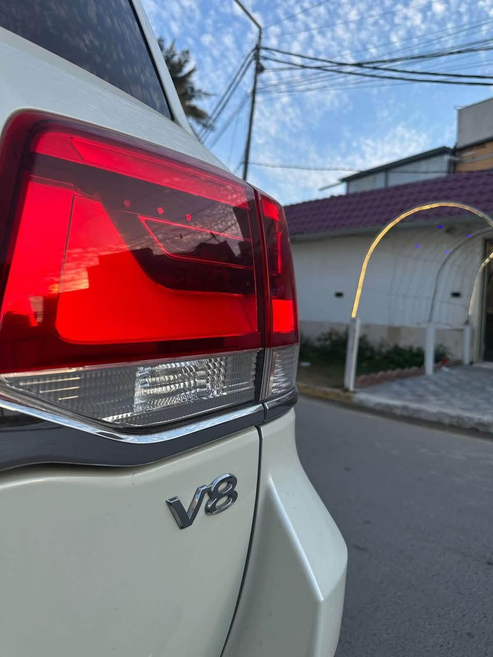 شرط #النظيف ماكو هيج سعر بكل العراق 🇮🇶 

#تويوتا  لاندكروز GXR 2021 8 
سيارة جديدة جدا 127,000km
 ‏Grand turing
لاندكروزر 2021  GXR
‏‎ملاحظە : الاخوان رجاءاً بس بیع نقد بدون مراوس(لان مستعجل) 
شرط الفحص كفاله عامة من جميع النواحي لا شخط لا رصعه لا رمل لا بارد لا صبغ ابد جديده حيل الي يدور جديد ومناسب (عدا كد شبر صبغ بالبنيد)
أخت زيرو بل كارتون 
‏‎لاندکروزر 2021 _ كراند تورنك
‏‎محرک 8 سلندر (4,600)
‏‎ماشي 127,000 ألف كيلو شرط
‏‎سماعة بيلادي +فرشات بيلادي مجوود + داخل بيجي + غراضات كل موجود
‏‎مكفولة كفالة عامة من الدعامية إلى الدعامية _ سياره كارتون لوك جديد 
‏عدا صبغ شبر بنيد .بدون بارد  ،بدون رصعات ،بدون حتى شخط . حتا رمل مابيها
‏‎دعاميات هم بدون صبغ ،رمل مابي ،لحية بدون صبخ ..بقية كلها بشرط
‏‎فول فول مواصفات
‏‎شاشة كبير لمس كاميرا حاسة رادارات
‏ سيلاد فتحة سقف 
‏‎كشن جلد كشن كاراباي شحن موبایل  8 اريباك تبريد مركزية
‏‎بصمة تشغيل عن بعد باب جاك ثلاجة ليد زينون 
‏‎تحكمات ستيرن دبل فوليوم فورويل هوك
‏‎سيارة بها بصمة من شركة جديد جدأ 
‏‎سيـارة عل نظافتها احسبها صفر زيرو
 تخم تاير الاصلي
‏‎ محرك كير بشرط مامفتوح
‏‎سيارة حيل نظيفة كلشي عل بلاد لوك
‏‎سنوية زنكة كلشي جديد  
‏‎باسمي السنوية بشرط تحويل و خرامة 
‏‎سيارة مابيـها دينار مصرف كامل من كل نواحي
‏‎نفسي يوم /تحويل و وكالة حاظر رقم اربيل 
‏مكان /داخل بغداد📍

‏‎موبايل / ***********
واتساب/***********
🟥علق يصلك سعرها
