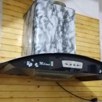 ساحبة نظيفة سعرها 80 الف وبيها مجال المكان الدورة ابو دشير للأستفسار 0...