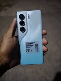 تكنو كامونو 40 برو 5c • كامل ملحقات • مستخدم اقل من شهر