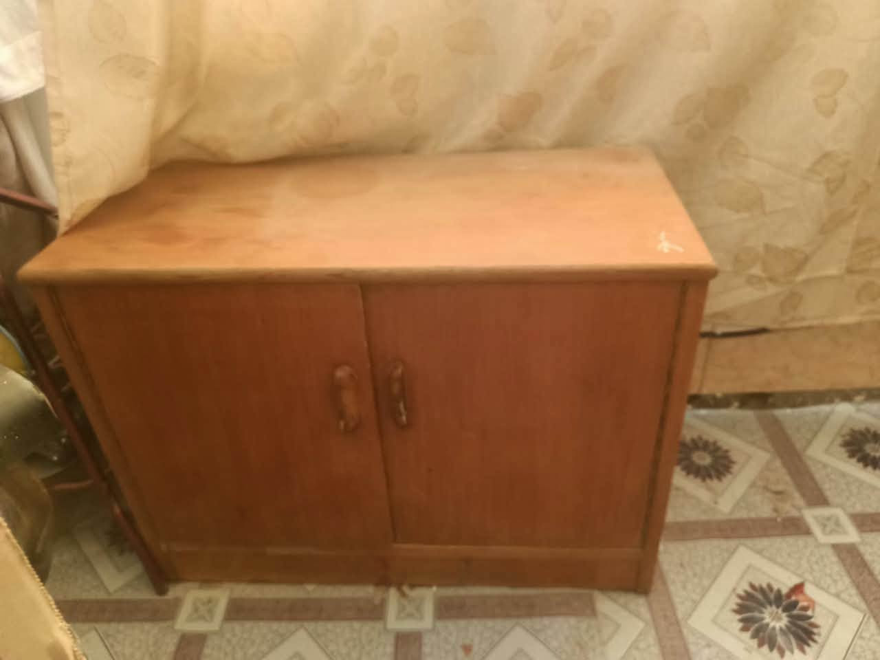 غرفة نوم للبيع عدد القطع ٦
للإستفسار الاتصال على هذا الرقم : ( *********** )
