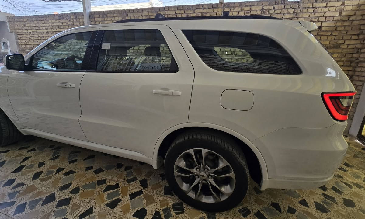 السلام عليكم
دوج دورنكو خليجي /2019/GT .
رقم : بغداد  
المحرك : 3600 /V6
العداد : 60 كيلو متر
 
#المواصفـــــات  :
‏‏فتحة سقف (سلايد) 
‏‏ مصابيح امامية زنون
‏‏مصابيح امامية مع LED‏
‏‏تشغيل عن بعد
‏‏بصمة عدد 2 
‏‏ حساسات خلفي
تدفئه ستيرن
‏‏تدفئة المقاعد
‏‏ مقاعد جلد لون بيجي  
‏‏مقاعد كهربائية  
‏نظام سبورت 
نظام ايكو اقتصادي
نظام مانع انزلاق 
نظام اوتو بريك 
‏ ذاكرة لحفظ وضعيات الجلوس (ميموري)
‏
‏‏ اطفاء وتشغيل اوتماتيكي Auto start .
سيارة كلش نظيفة مكانها ميسان 

رقمي:***********
