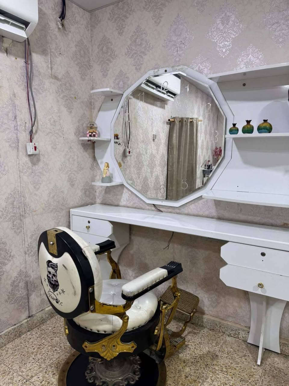 كراسي 3 ملكي مستخدم ال اصلي مكانهن ناصريه قضاء الرفاعي ***********
