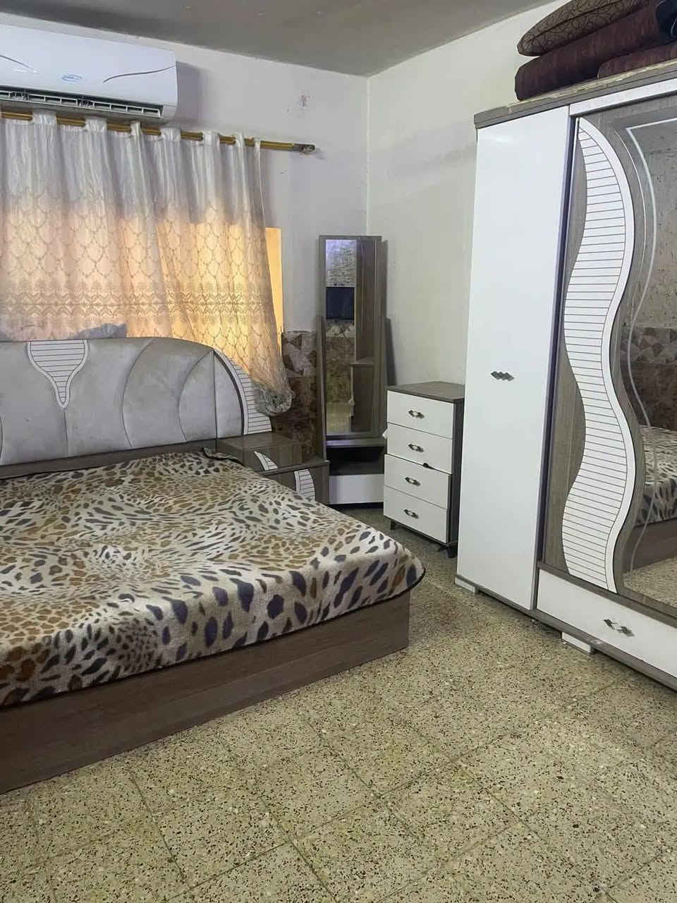 غرفه اخشاب للبيع سعره 400 مكانه كركوك
