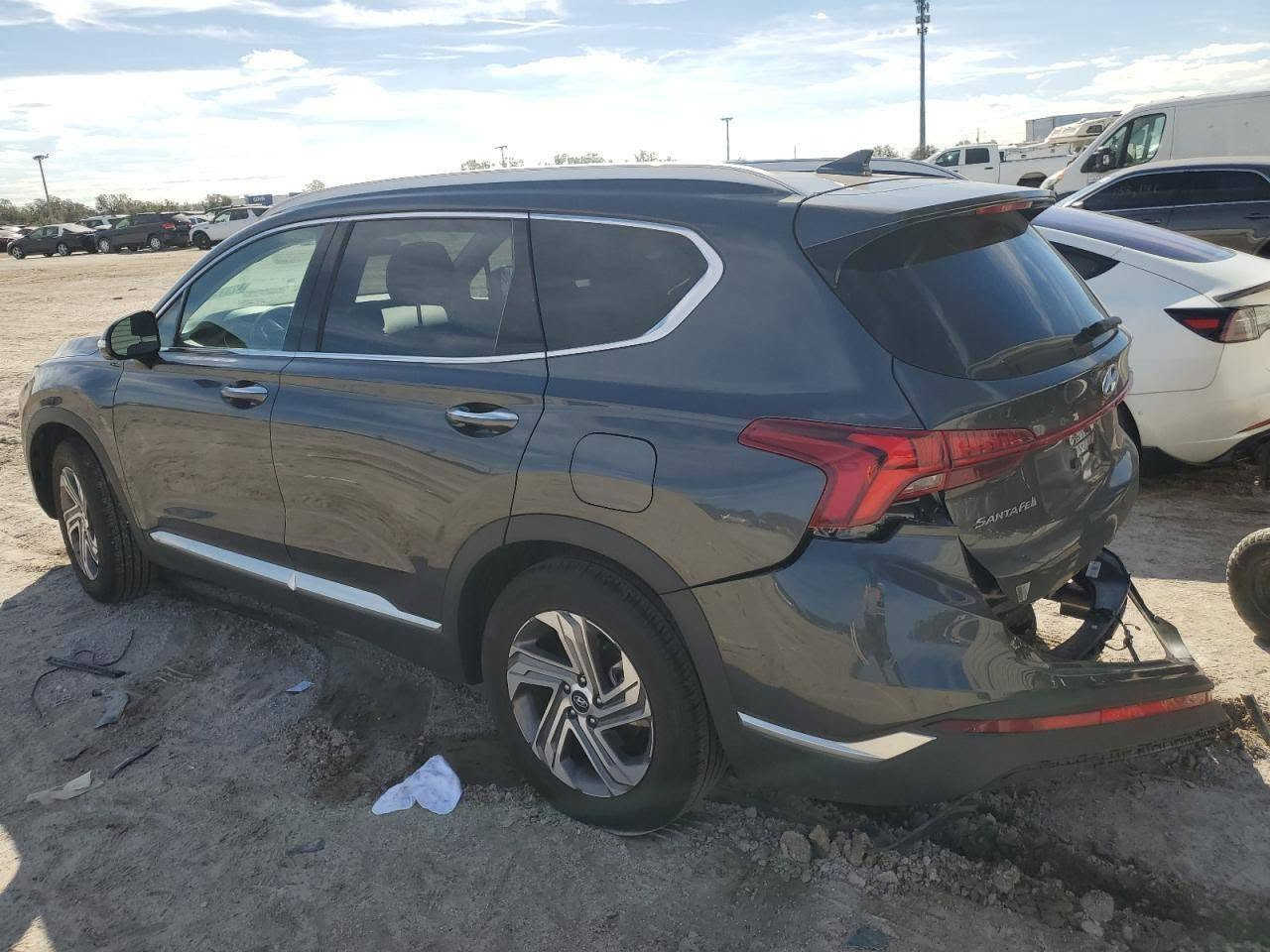 سنتافيا موديل 23 خمسة راكب اربعة سلندر فول مواصفات فتحة سقف بانوراما ضرر قليل جدا مرفق بالمنشور بدون ايرباك بدون تبديل هواي بيها مواصفات ماشيه 15 الف فقط مشي امريكا السيارة باسمي مكاني بعقوبة رقم الهاتف *********** اتصل وبخدمتك

نص مكتوب في الصور:
- 42777325