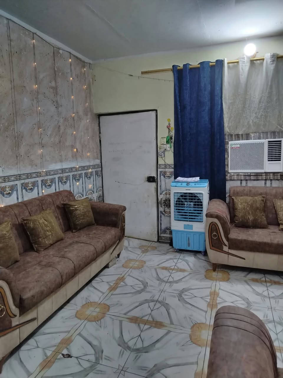 سيد خضير الشارع الاول • غرفه وصاله • كهرباء وماء