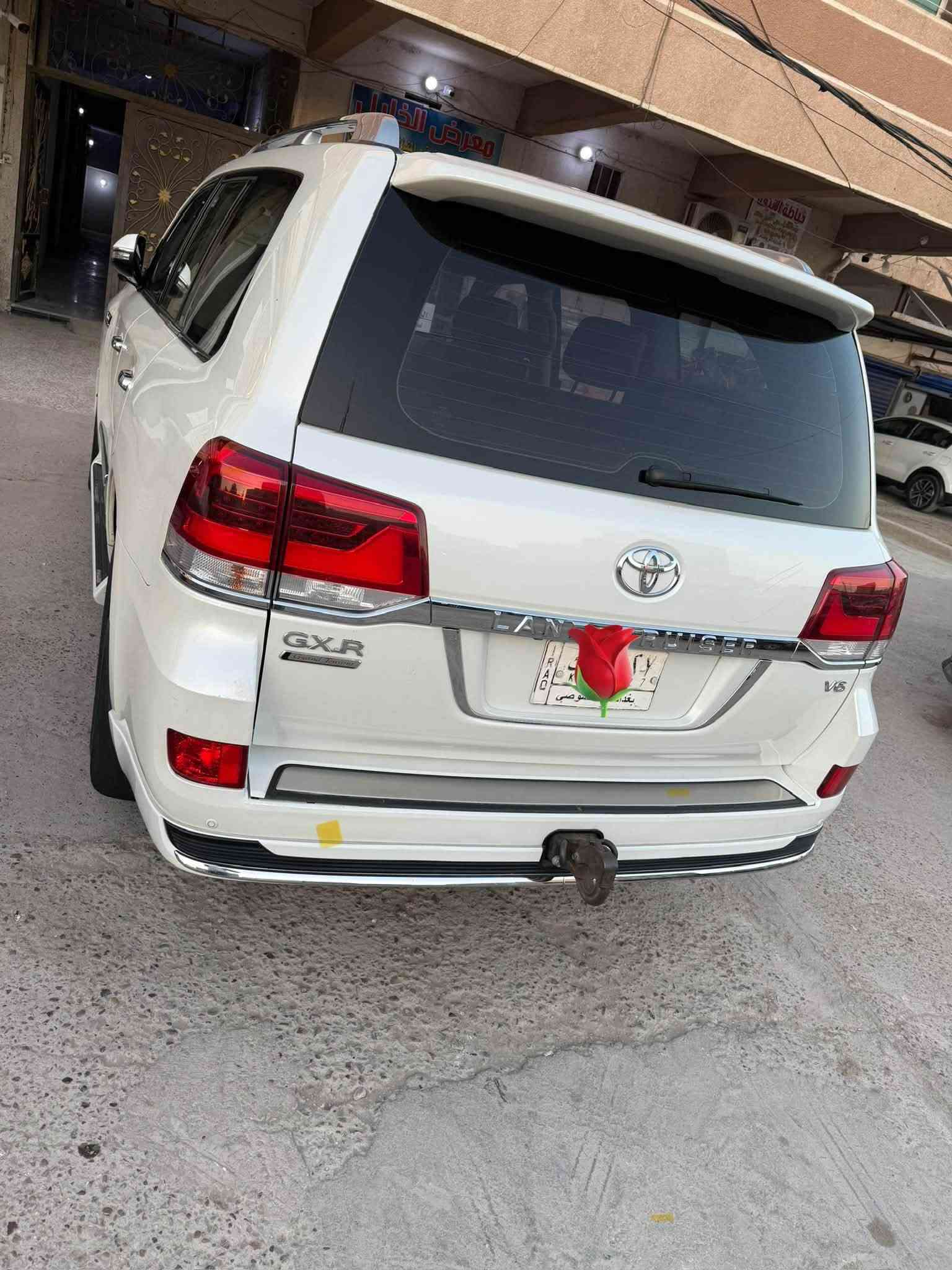 لاندكروز • ٢٠٢٠ • رقم بغداد