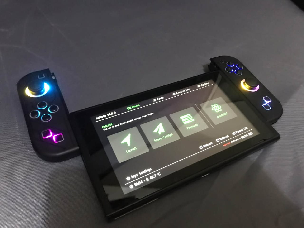 نينتندو سويتش • LCD V1 • مهكر