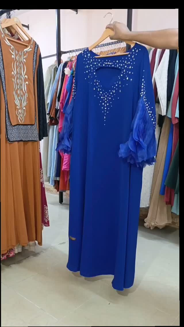 راجعين ويه زبائنا بموديلات مختلفه وراقيه تابعو الاستوري
