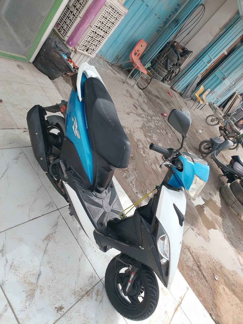 ماكس مضلع • ٢٠١١ • اترايكه