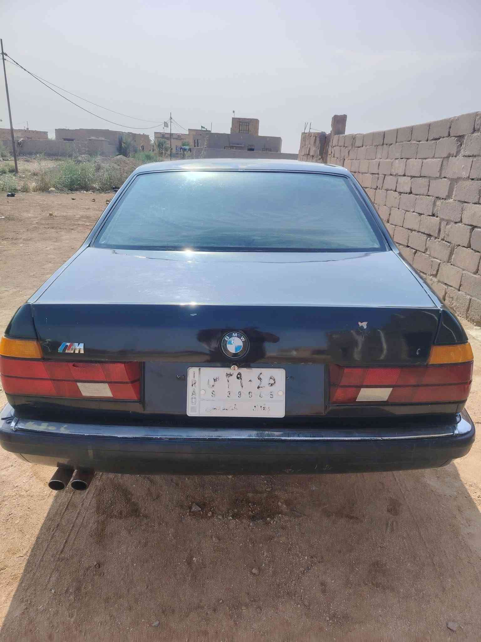 بيم ام دبليو للبيع موديل 91 حجم 735 محرك كير مكفولات فقط البك مرات يخر عدي تبريد شغال غرفه جلد جديده سياره فول حلوه حداديه تخم تاير سنويه لحد 28  رقم بغداد الماني  بيع ومراوس حسب القناعه السعر 47  ***********   *********** اتصال وتساب  مكان السياره السماوه الهلال  ملاحظه ترهم مده وقصد مع المقدمه بس مو نفس السعر العارظه
