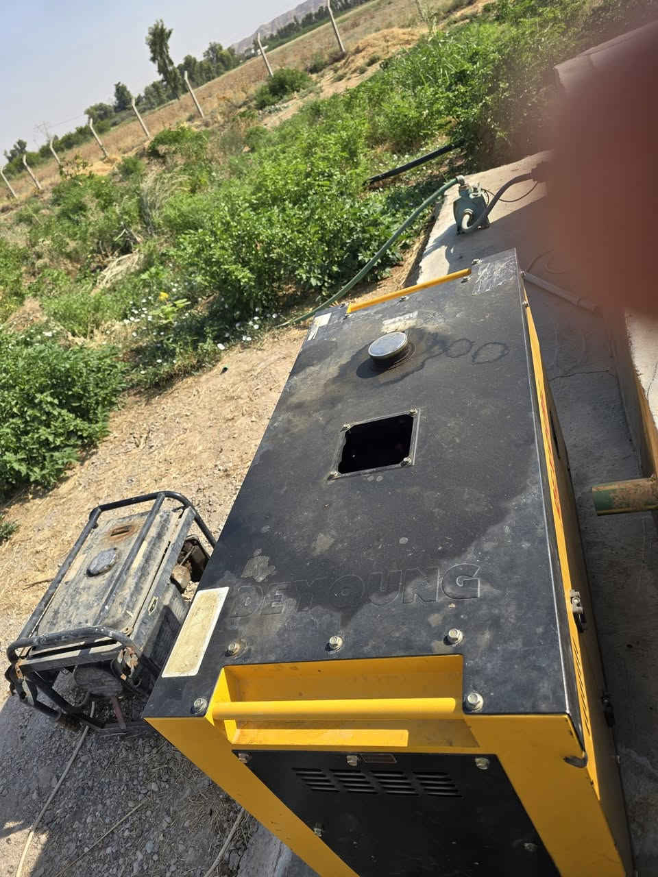 مولدة للبيع ٨ ونصف Kv نظيف جدا السعر على الخاص ***********
