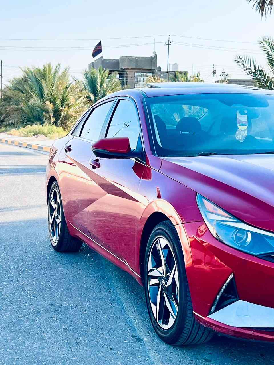 السلام عليكم 
إلنترا 2021 وارد امريكي 
🚨 رقم اربيل سنوية ما منتهية لل2028 
تريد وكاله تريد تحويل 
السعر 135 وبيه مجال حك الجيه 
ضربته خفيفة جدا مثل ما موضح بالصور
فقط جاملغ امامي سرقه بدون داخل شرط 
والصور توضح كلشي بدون ايرباك
السيارة فوول مواصفات 
كير مكينة تبريد كهربائيات كلهن كفالة 

1_مكينة دوش حجم 2000 
2_شاشه متصله
3_ثلاث انضمة قيادة (سبورت /نورمال/سمارت)
4_ السيارة ثلاث بصمات  + تشغيل عن بعد 
5_فتحة 
6_نضام كار بلي 
7_ تخم تاير 🆕 🛞
8_ويل كروم 
9_سايد بريك دكمة 
10_ كشنات تحكم كهربائي 
11_ تدفئة بالكشنات 
12_ ترحيب عند الاقتراب 
وبعد بية هًواي مواصفات  

العنوان كربلاء 
للاستفسار ***********
