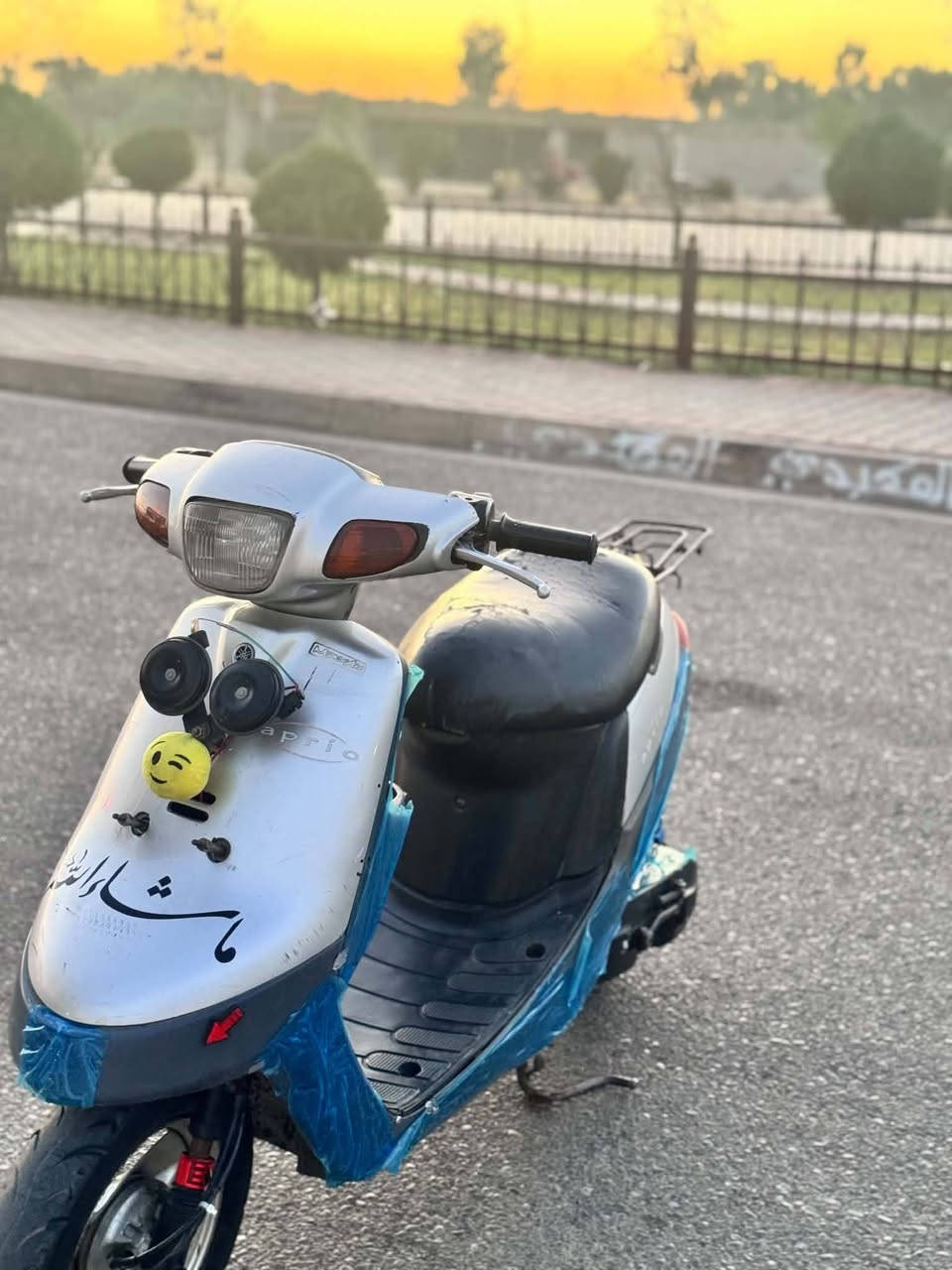 سلام عليكم من رخصت ابو كروب  اخوان مطور بوتين للبيع السعر 300 وبي مجال للطيبين ماطور شرط مكينه ما مفتوحه شاصي شرط كلو شرط بس يعوزو اكلوبات مال ايشاير سلف يعوزو تصليح بسيط ماطور مال بيت  الرقم *********** بي واتساب
