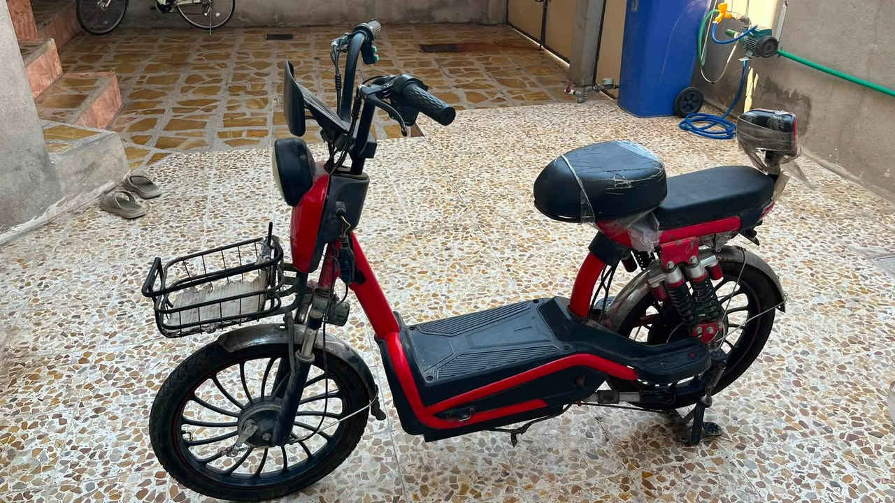 للبيع ماطور شحن سريع محتاج فلوس البطاريات مالتو 12.5v بطاريات جديده بس محتاج اشويه عليه ادامه عزيزي هذه رقمي ***********
