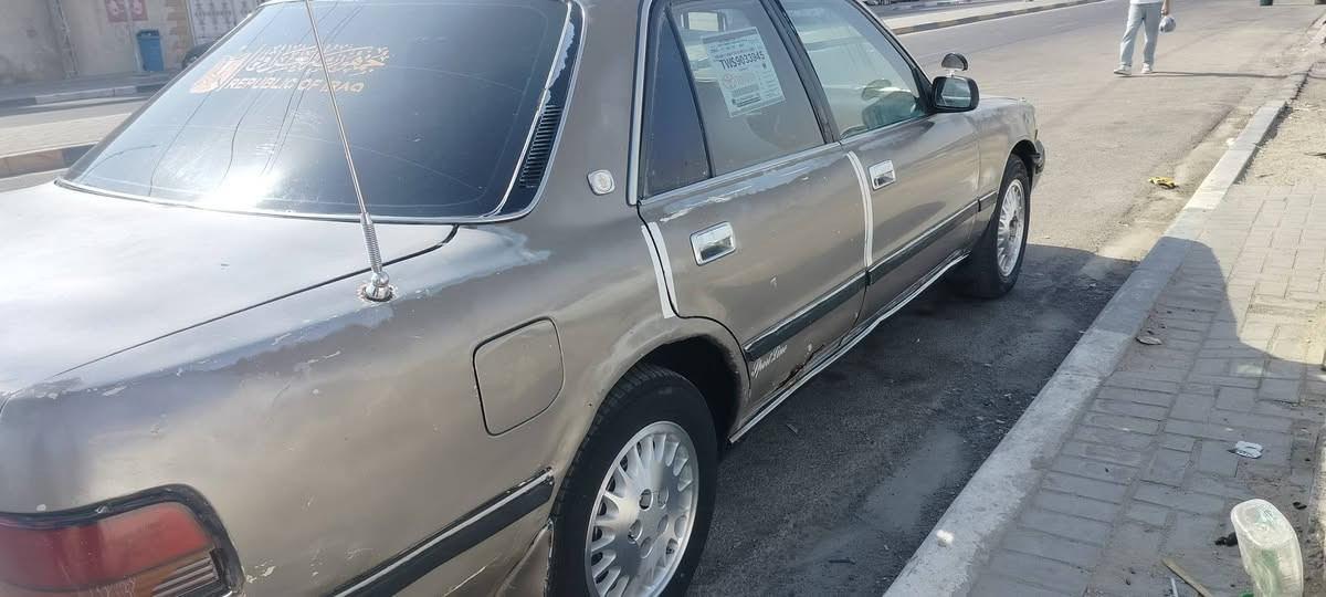 مارك كربلائي كروسيدا 90 يسرا بلاد .  كير و محرك ونجي جدد حداده جديده تخم تاير ويل كب جدد مشروع وطني انكليزي سنويه مجدده و تحويل ثاني يوم كهربائيات جدد كامله السيارة عوزها بس رشه صبغ. السعر 33 $ وبيها مجال ***********
