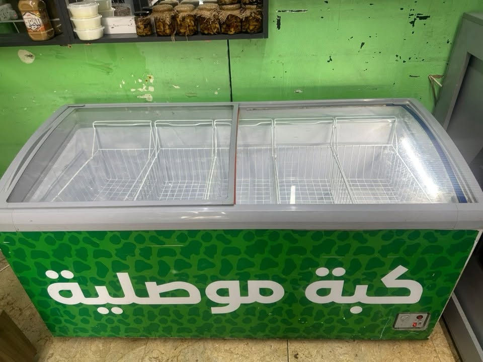 مجمدة مستعملة 6 اشهر
شغالة فول
فقط جام واحد مكسور وجبت جامة وحدة مستعلة
السعر 300،000
الاعظمية
***********
