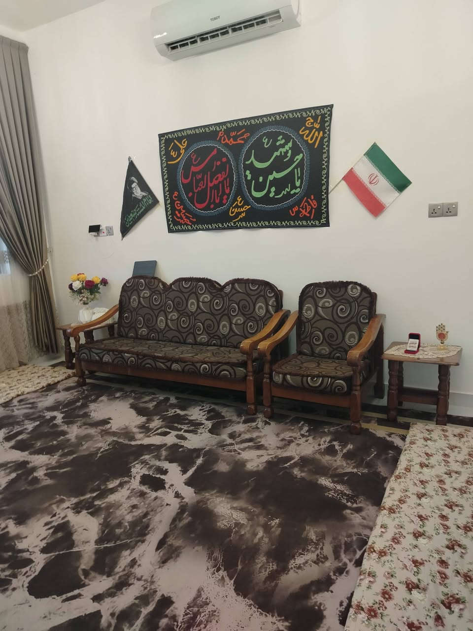 السلام عليكم 
مشتمل للبيع 100متر طولاني في منطقه عميشه قطاع الخاجيه 
طابق واحد بناء حديث 2025عرض الشارع 12متر بصف ركن الفرع الأول من شارع 20قريب على شارع 40مطلوب إسكان 50 للاستفسار ***********
