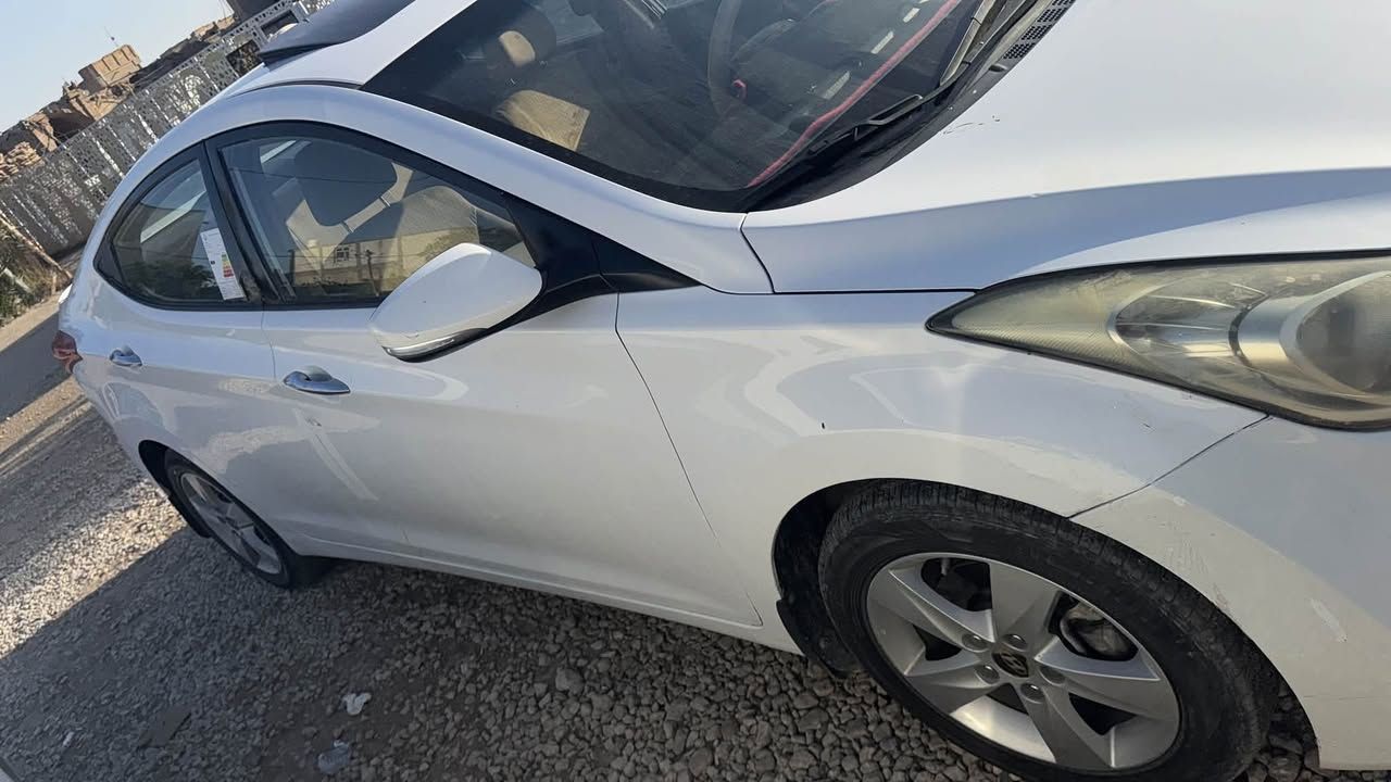 النترا موديل ٢٠١٤ رقم بابل دولي مكفوله بيها بس بارد وهذا موضح بسونار شبر فول مواصفات فتحه السعر ١٠٨
***********
