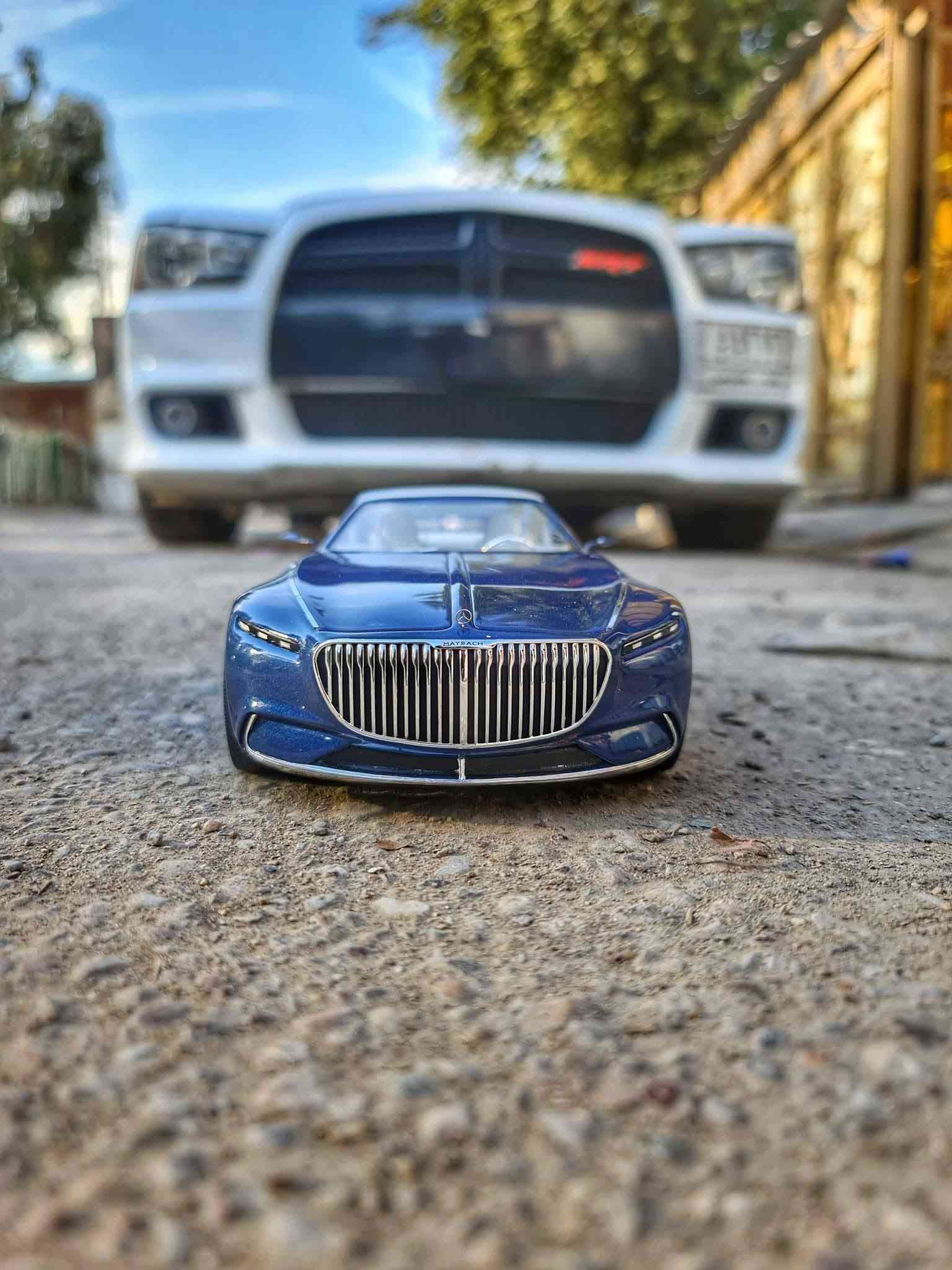 السلام عليكم للبيع
mercedes . maybach . 18
 $ المعدن ريزينك  
من العملاقة شوكو السيارة بدون مرايات مكاني بغداد يوجد توصيل لجميع المحافظات 
***********
