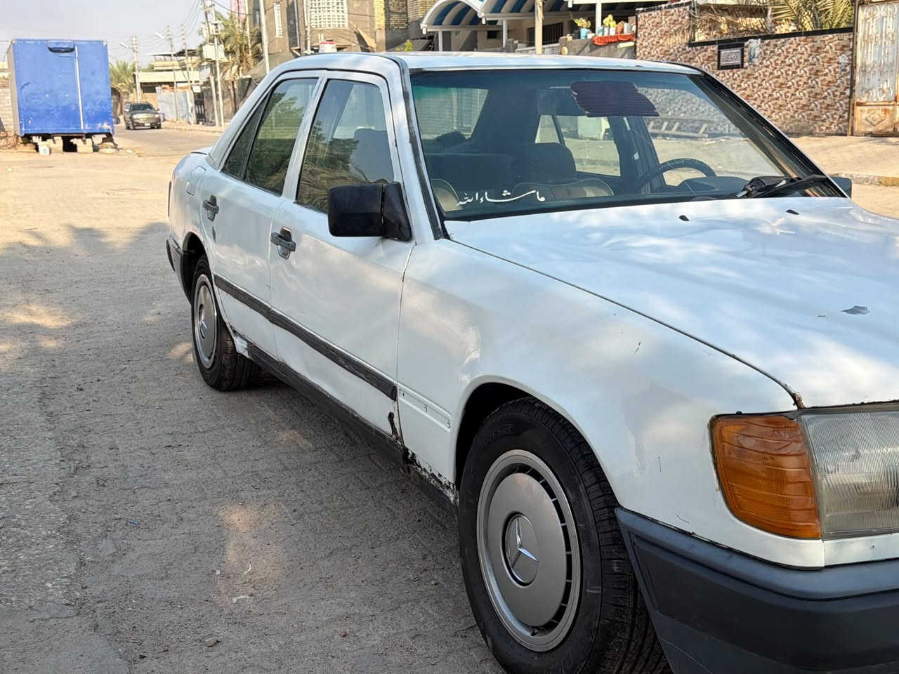 موديل 1989
مكينة وگير 2500 جديدة 
تخم تاير بعدة ما ماشي جديد 
كهربائيات كلها شغالة 
غرفة نضيفة 
أرضية جلد
سيارة جاهزة راعيها متوفي سنوية عضم
السعر 20 
عنواني البصرة ***********

