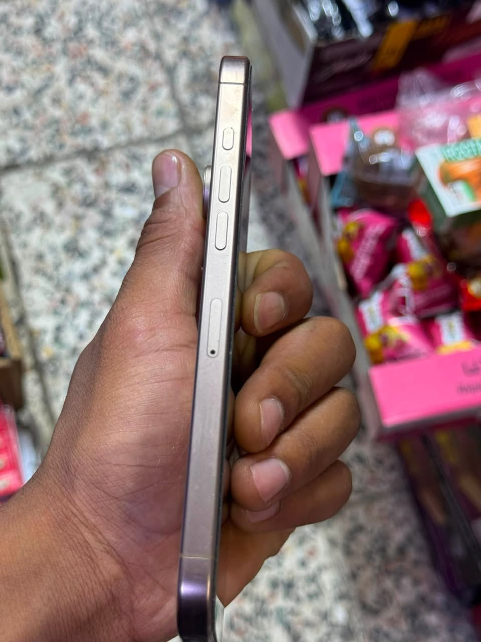 سلام وعليكم جهاز 16 برو ماكس شرق اوسط ذاكره 256 بطاريه جانت 97 نزلت 94 سبب تحديث جهاز كفاله عامه من الزلق مامفتوح سعر عل خاص مكاني بصره
***********
