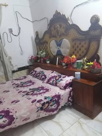 غرفة نوم • نظيفة • للبيع