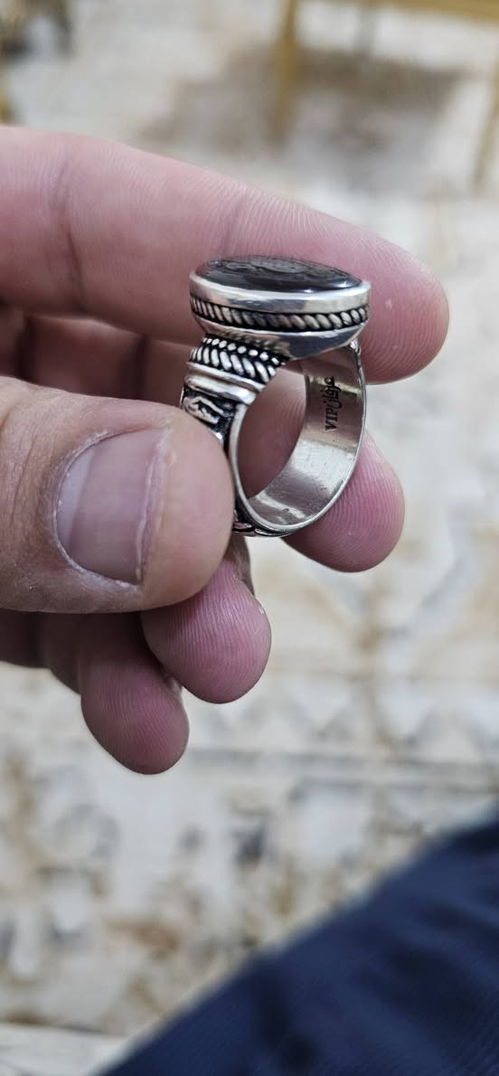 لا تفاصيل • اكسسوارات شخصية