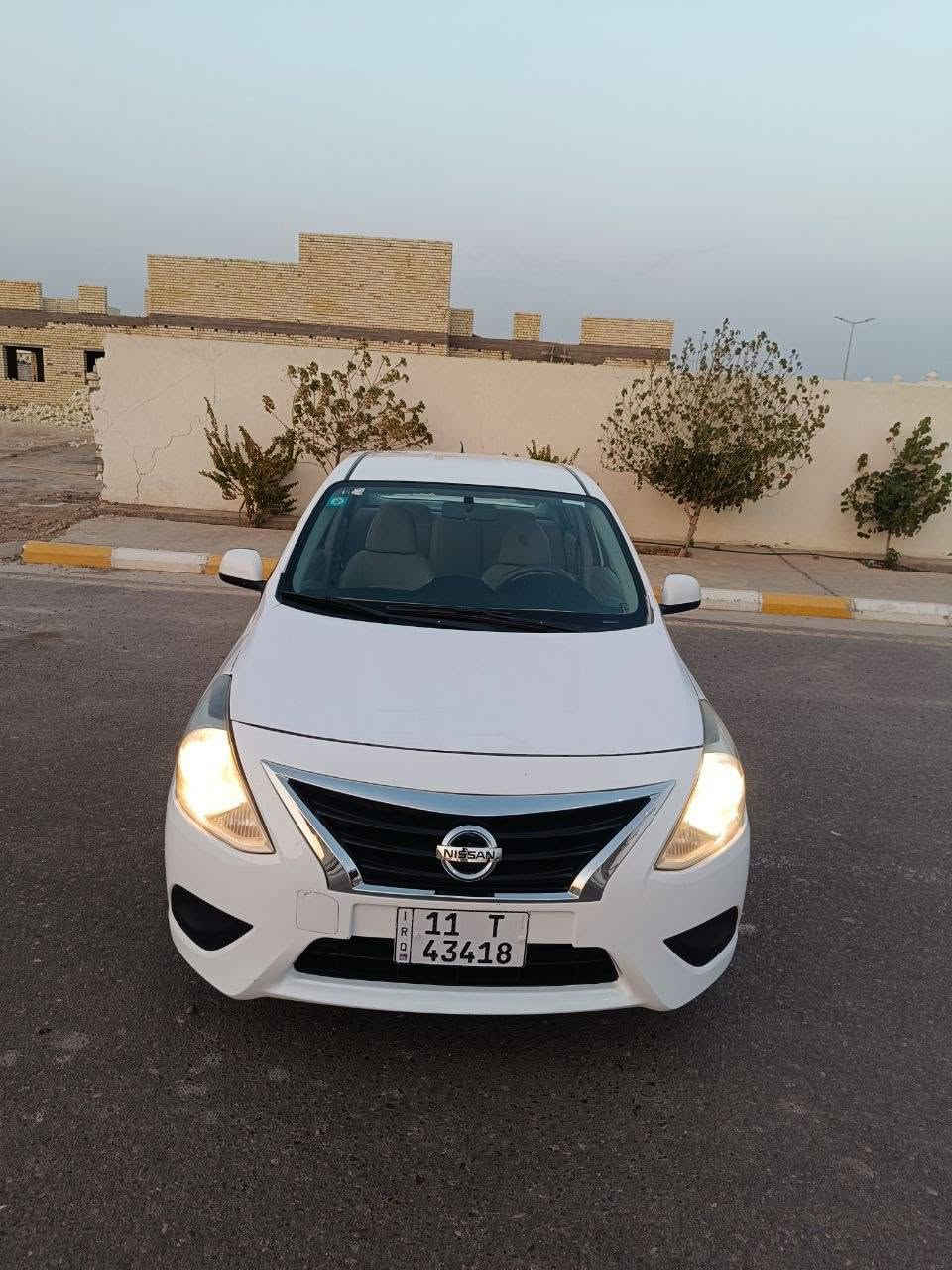 صني هندي ٢٠٢٠ بليته زركه باب اول 
رقم بغداد باسمي قبل اسبوعين هزيتها وجددت 
سنويتها  لل٢٠٣١ تحويل مباشر لا كردي ولا شركه 
حداديه قبل الهزة بدلتها 
مكفوله من الصبغ بيها بارد كد اصابع طرف البنيد والجاملغ و شخط بالباب 
وسونار موجود عندي 
السعر ٩٧ وبيها مجال 
تبريد 🥶🥶
مكينه وكير  مكفولات ١٠٠ بالميه بدون فتح 
سويجات عدد٢+كتلوك الشركة موجود 
‏‪***********‬‏
