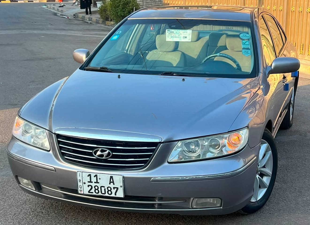 السلام عليكم هونداي ازيره موديل 2007 مسجله 6 وارد خليجي فول مواصفات فتحه مري شفط شاير بل مري تحكمات ستيرن جهتين رقم بغداد دولي بسمي ثاني يوم تحويل كير  محرك 6 سلندر 3300مكفولات  من البخار ول راجز ول صوت تخم تاير جديد صدر امامي خلفي بيها مكانات صبغ بدون دواخل السياره جديده مال بيت جديده بمعنه الكلمه السعر73 وبيها مجال رقمي الهاتف ***********الشراي نتصل ويدلل

