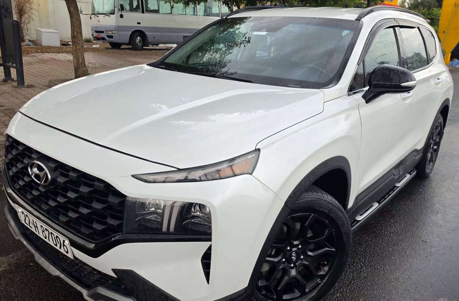 السعر 180 ورقه و بها مجال بسيط
🚘 هونداي سنتافي 2022 Black Edition
السيارة باسمنا وشرط التحويل، نظيفة ومواصفاتها حلوة
🔹 المواصفات:
✅ فور ويل 4WD
✅ فول بصمة
✅ تشغيل عن بُعد
✅ Auto Stop
✅ رادار أمامي وجانبي
✅ حساسات خلفية
✅ كشنات أمامية تدفئة
✅ كشن السائق كهربائي
✅ شاشة أعطال
✅ بردات خلفية
✅ صندوق كهربائي
✅ الكشنات الخلفية كهربائية
✅ مانع انزلاق
✅ نظام تحديد المسار
❌ ما بيها بانوراما
❌ الكشنات مو جلد 
ملاحظه السياره ايرباكات سليمه و بشرط الفحص
قطعتين صبغ و صور الحادث بالمنشور
📍 الممشى:79 ألف كم فقط  وقابل للزيادة— كم وليس ميل
📍 الموقع: بغداد
📞 للاستفسار والتواصل:
*********** بغداد, العراق
