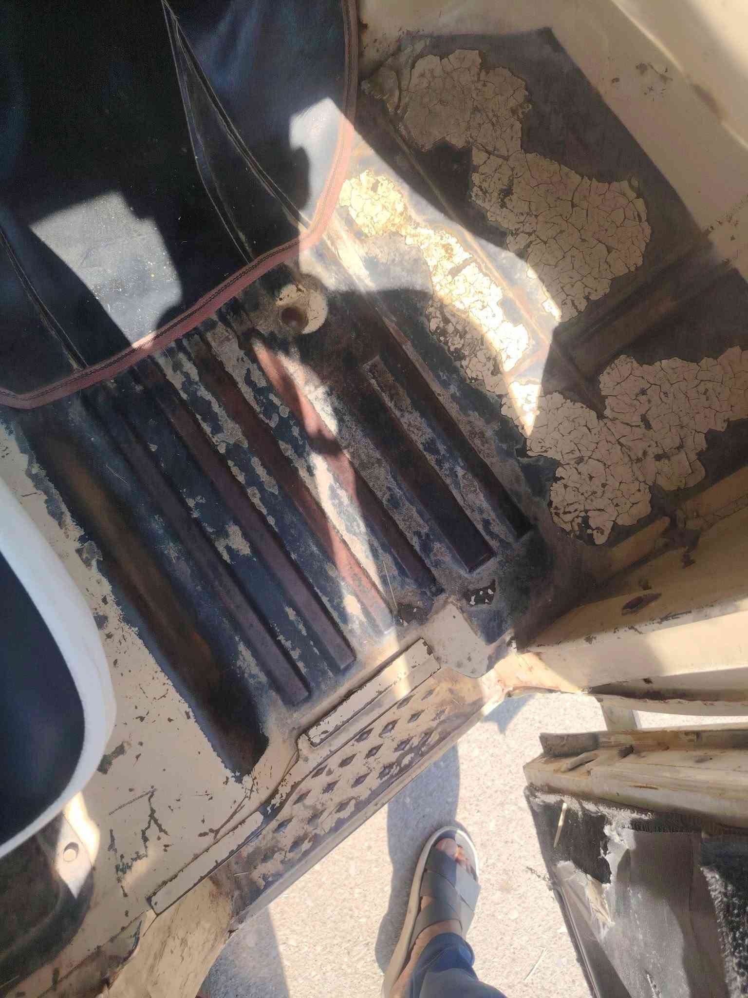 سلام عليكم واز للبيع موديل 90 تحويله كامله ***********

