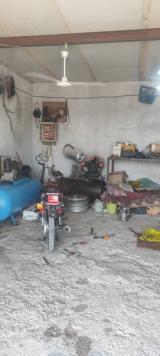 محل بنجر للبيع كامل مكمل 
***********
غير متواجد خاص
