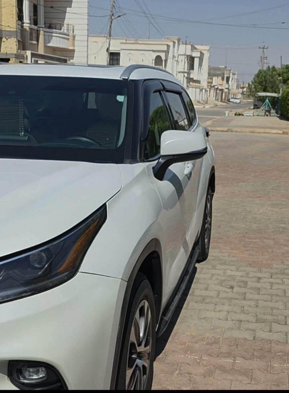 هايلندر 2022 XLE محرك 6مقاعد  جلد بيجي المواصفات :•
بصمة تشغيل
 فتحه سقف 
دوسات كروم
صندوق كهرباء 
بردات خلفية 
رادارات + تحديد مسار + قيادة ذاتية ++نقطه عمياء 
كراسي كهرباء + مقاعد امامية تدفئة + للاستفسار على رقم ***********
