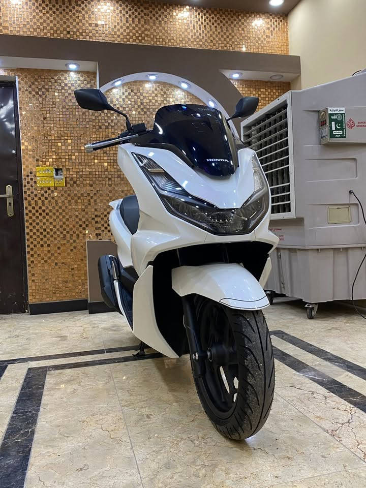 سلام عليكم. هوندا pcx الجيل الرابع
2023ام العلايم السود (ياباني اصلي )
حساس ازدحام 
حساس استان. كهربائي 
النضافه 100‎%‎100
بصمه عدد 2 مفتاح طوارءى 2
ممشى 10 الف قابل لزياده 
الدراجه مكفوله كفاله عامه من كلشي ماخذه زيرو 
العنوان  بغداد مدينه الصدر شارع الداخل 
للاستفسار.  ***********
ملاحضه غير متواجد على الفيس
