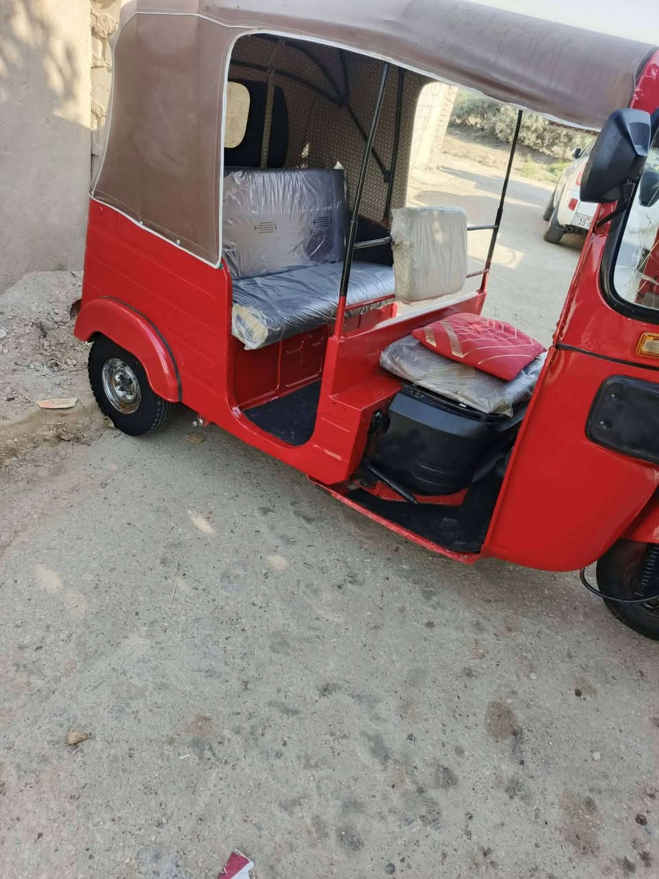 تكتك مديل 18 جديده ونضيفا مكينه 20شرط خرسه اوراق اصوليه تكتك كامله سعر  3600 بلاش 
وبلعافيها علا ياخضها بوجهك لشارع كامله
مكان بابل هاشميه ***********
