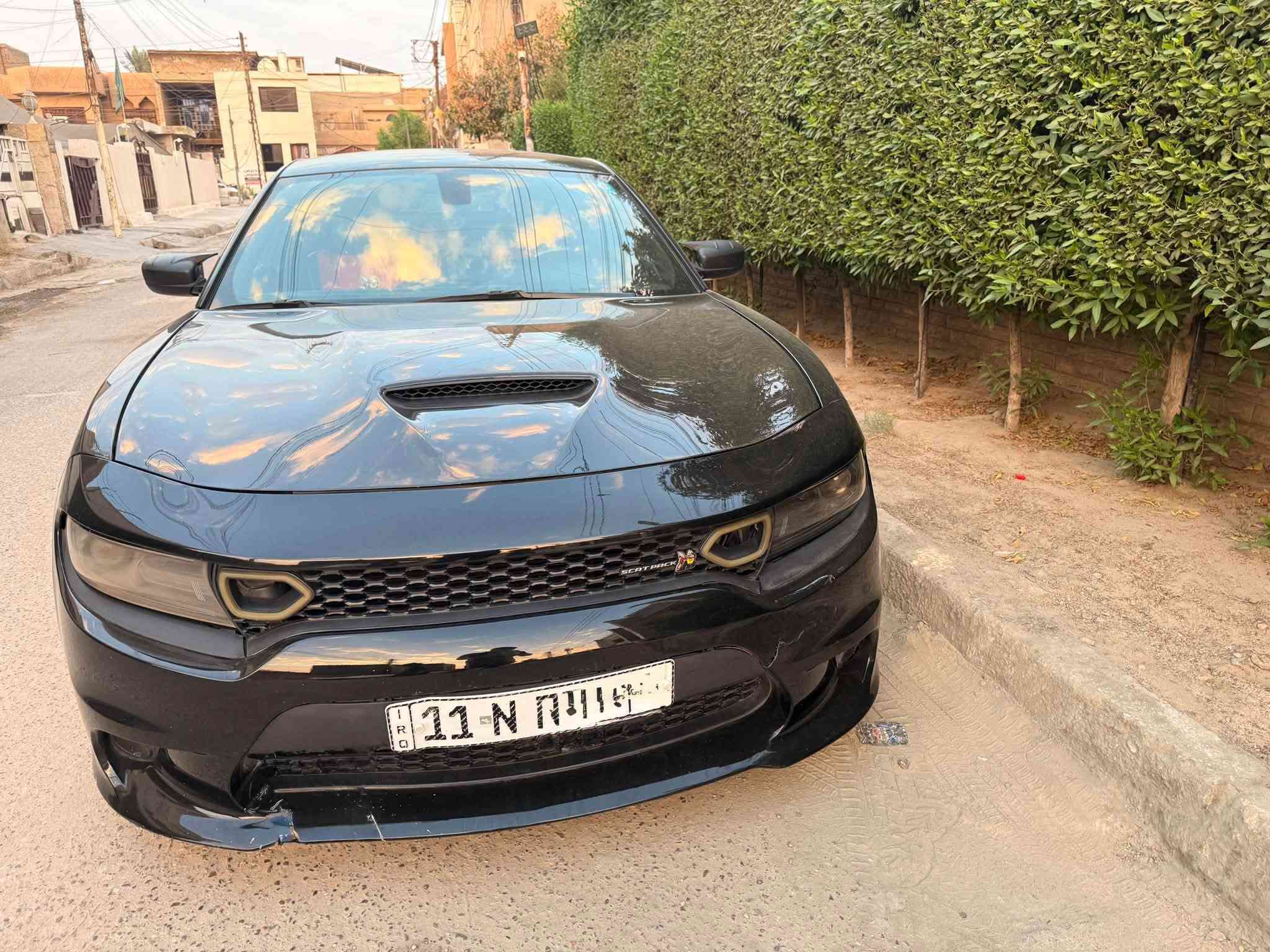 جارجر سكات 2022 امريكي SRT
مواصفات معروفه فول عدى الفتحه 

مكينه 6400    ماشيه 19mil 

مكينه كير ( كفاله )

بيه صبغ  (2) موضح صور الحادث ( 1) كلير من امريكا 

سياره (بلاديه )على وضع الشركه لا برمجه و له طلقات الحجر بيه موجود( بلادي )

سعر( 189 )بي مجال حك الجيه 

مكان السياره بغداد 

الاستفسار ***********
