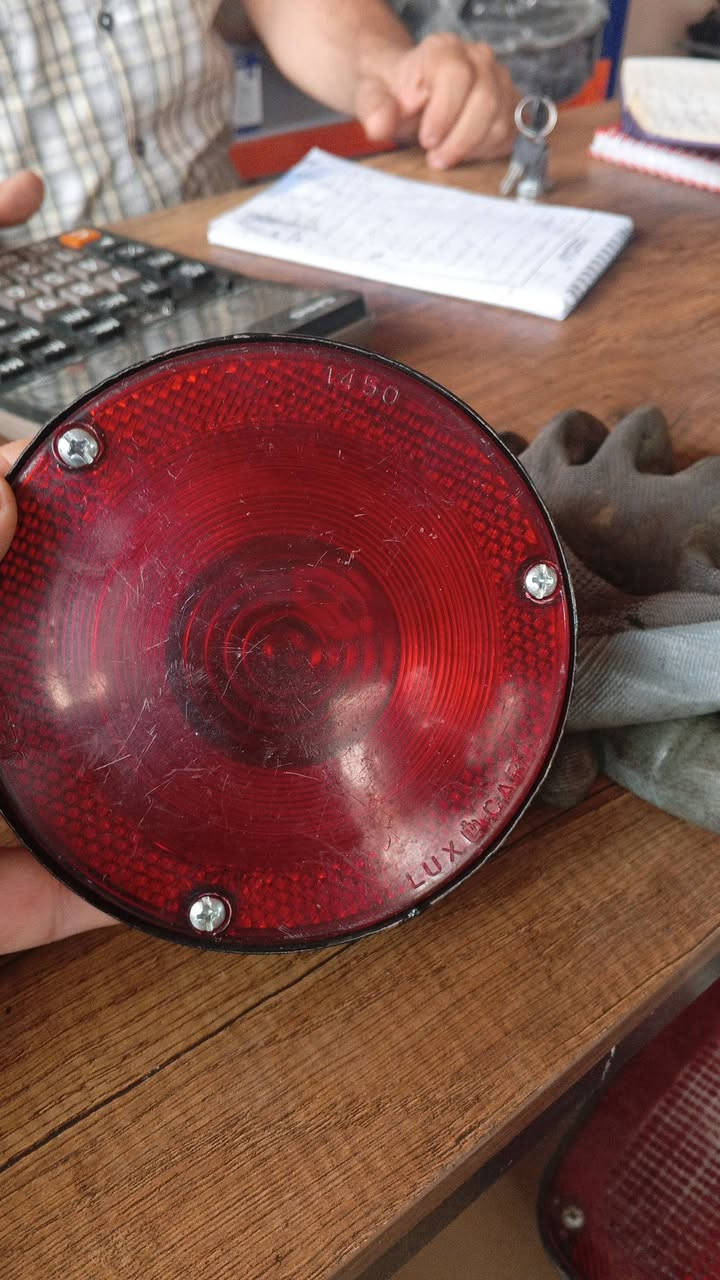 قطع غيار • سيارات • بدون تفاصيل