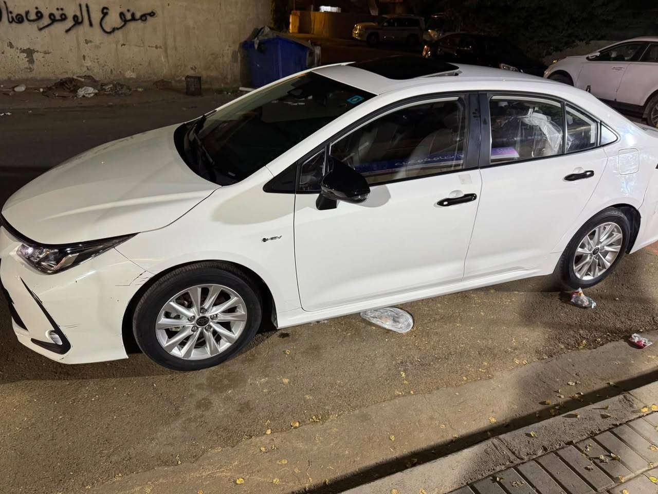 كورلا هايبرد 24 شكل الخليجي كل التفاصيل والمشي والسونار كدامك مابيها اي نقص كاملة السيارة 150 وبيها مجال مكانها بغداد الجادرية ***********
