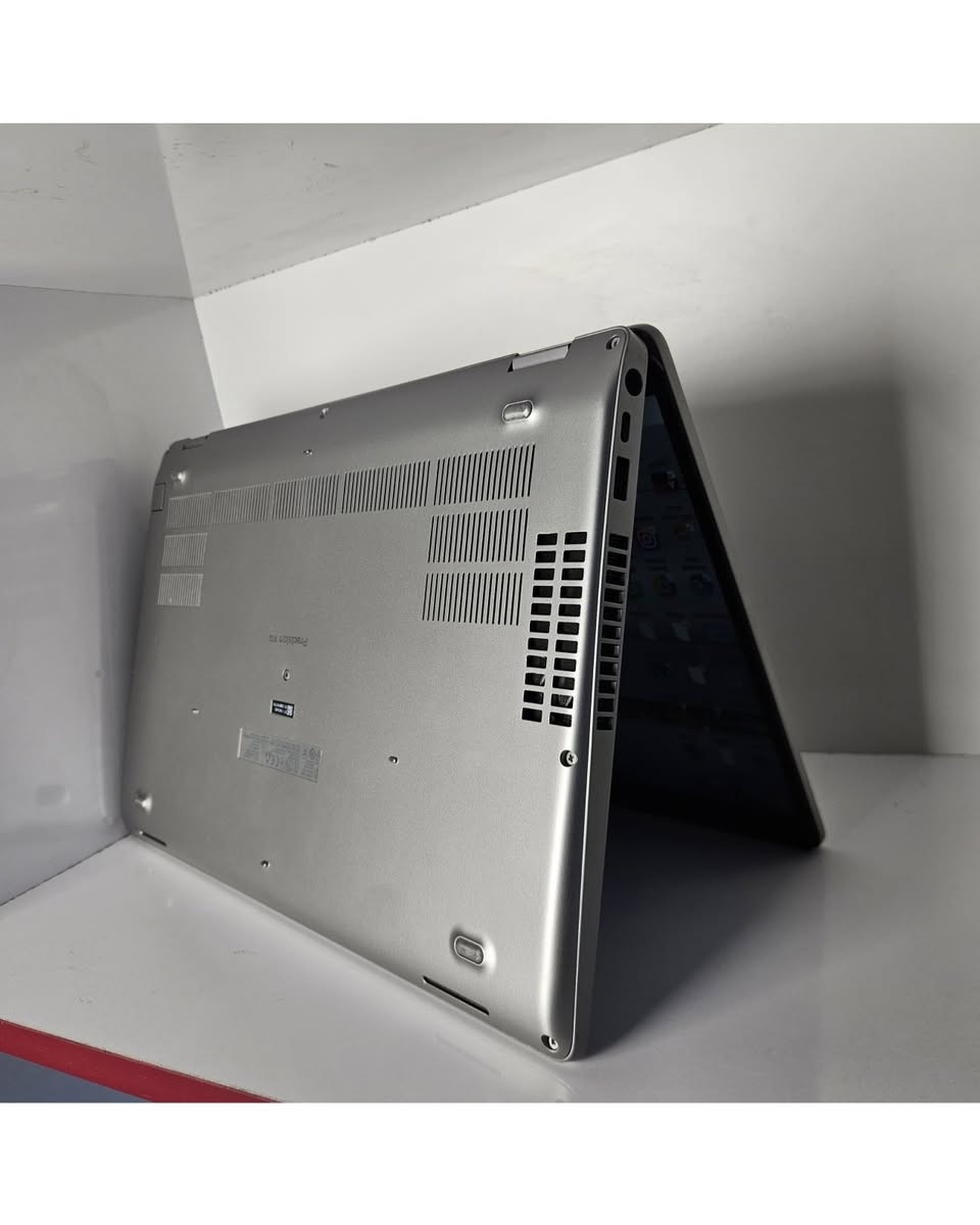 🔥 أرخص لابتوب هندسي بكرت شاشة احترافي Quadro! 🔥

💻 Dell Precision 3551
🚀 قوة هندسية وسعر اقتصادي… بس بـ 590 ألف دينار!

✔️ المعالج: Intel Core i7-10th H (الجيل العاشر فئة H)
✔️ الرام: 16GB DDR4
✔️ التخزين: 256GB SSD M.2 NVMe
✔️ كرت الشاشة الخارجي:
 NVIDIA Quadro P620 4GB

✔️ كرت الشاشة الداخلي: Intel UHD Graphics
✔️ الشاشة: 15.6 إنش FHD بدقة 1920×1080

🎁 يشمل العرض:
🖱️ ماوس + 🎒 حقيبة لابتوب + 🖱️ ماوس باد
🚚 توصيل مجاني إلى جميع المحافظات .

🔹 الحالة: وارد أوروبي، نظافة 95% فما فوق.
🔹 ضمان فحص وتشغيل أمام المندوب مع ضمان اسبوعين حقيقي 

💼 مناسب للمهندسين وطلاب الهندسة والمصممين وبرامج AutoCAD وSolidWorks والبرامج الهندسية.

📩 راسلنا الآن على واتساب واحجز جهازك بسعر مميز  ومعقول

نص مكتوب في الصور:
- Dell precision 3551 GPU : 4GB p620 *********** دكان للحاسبات
