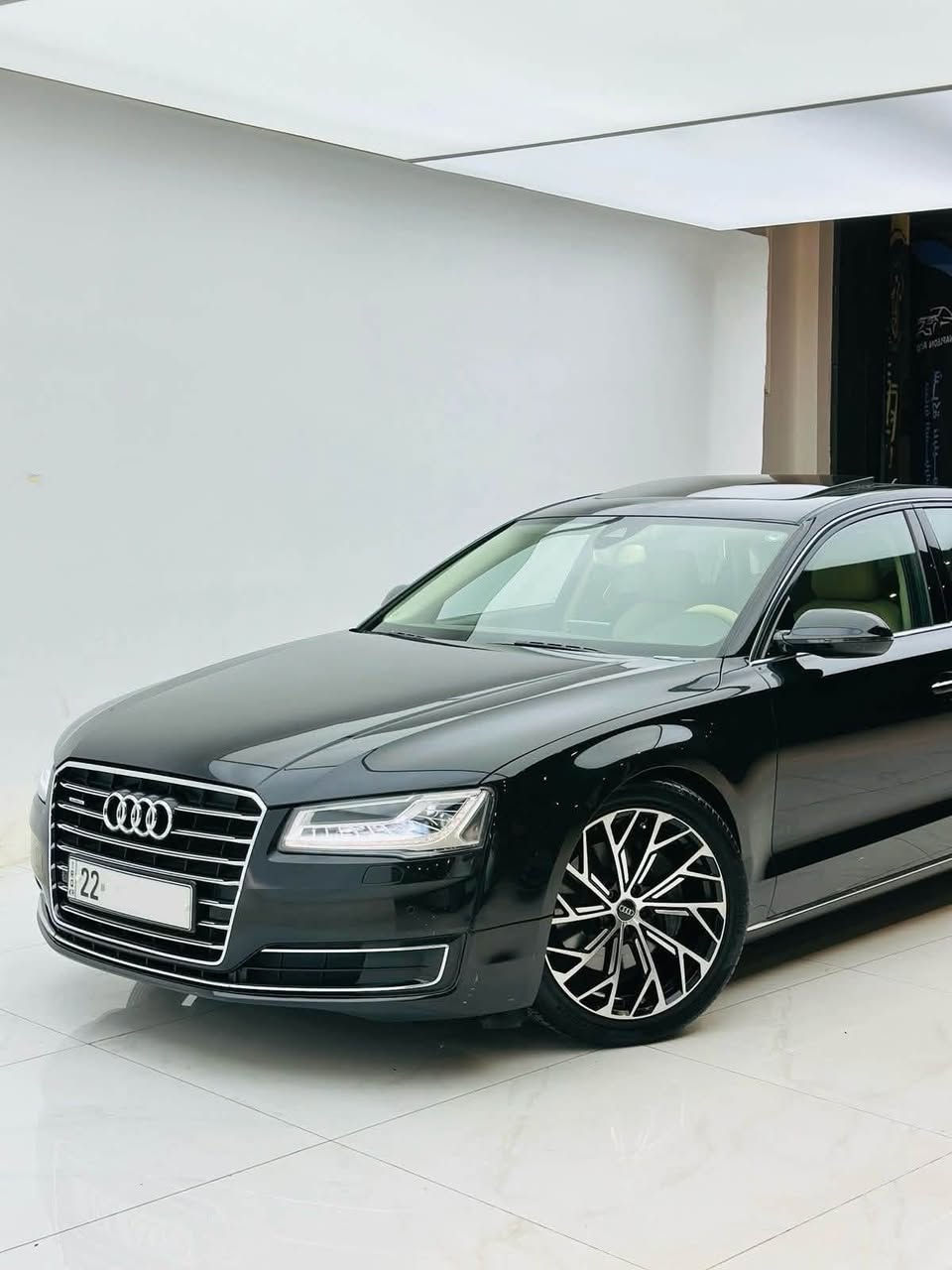 الفخامة المانية 
اوردي A8L 50 tfsi QUATRRO 

اخوان السيارة صفر شركة اربيل يعني وكاله اودي عراق و ليس وارد

السيارة مكفولة برغي ممفتوحة جداً حلوة فقط بيها جملغ خلفي عكس سايق صبغ بدون داخل

موديل : 2015 
محرك : 6 سلندر بانزين 3000 سوبر جارج طيارة 
وارد : الخليجية 
نسبة النضاقة  : %99
رقم السيارة : اربيل الجديدة 
مكان السيارة : بغداد

اخوان مواصفاتها فول للأخير 

بانوراما * بيبان كله بصمة و شفط * حساس امامية و خلفية و كامرة دوارة * لايتات ماتريكس و ليزر * بخاخ زراكات * دبلات جبلس تصعد و تنزل * داخل بيجي جلد * ليدات و انارات بلسقف * كشنات تبريد و هيتر و كهربائي و خزن و حضن * ستيرن هيتر و كهربائي و حزن * شاشة جك تنزل و تصعد يختفي * ثلاجة * اوتو ستارت ستوب * اوتو هولد * بصمة التشغيل * برادات الجانبية كهربائي و بردة الخلفية كهربائي كلهم مظبوط و شغالة * تحكم التبريد خلفي منفصل * مقاعد الرجل بلادية * صندوق كهربائية و شفط * مرايات شفط *  و بعد كلش كلش اهواي موصفات ممذكورة 

گير و كحرك كفالة ممفوتحة و كلشي بيهم بشرط

صدر و حدادية و تبريد و كهربائيات كله شرط و مكفولة يعني السيارة بدون النقص الحمدلله

فحص و هزة و سنوية جديدة و السيارة بأسمي تحويلها نفس اليوم جاهزة الحمدلله 

للأستفسار ***********
