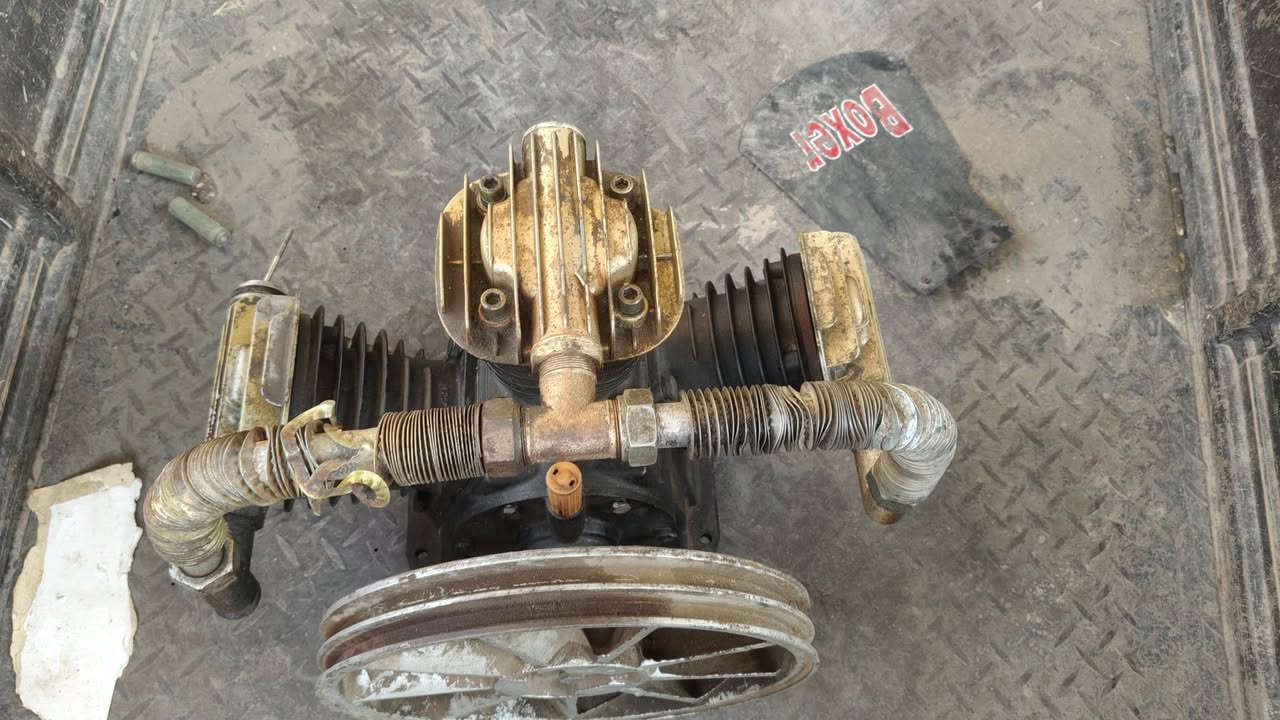 السلام عليكم من رخصت مسئول الكروب
ضاغطه هواء أو تاروسه 3 بستم نضيفه شرط الفحص 
للستفسار ***********
***********
