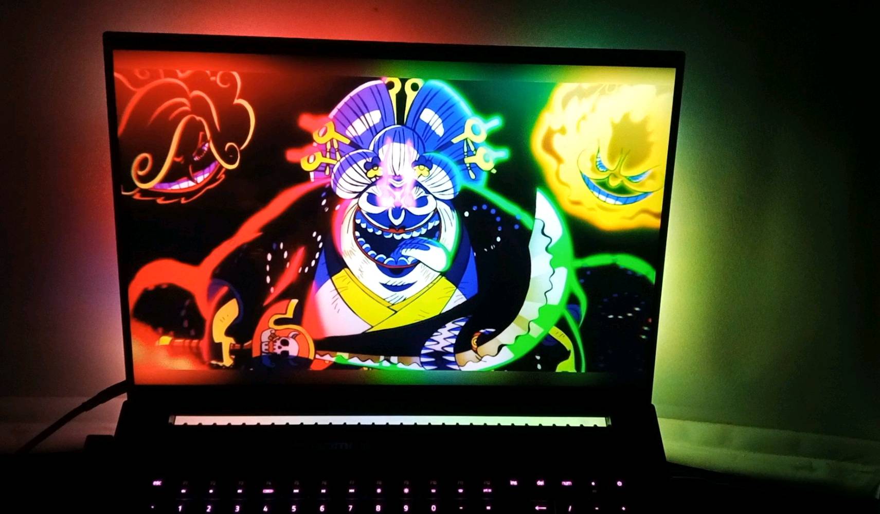Razer Blade 18 2025 (RTX 5070 Ti) Dual 4K UHD+240Hz | FHD+440Hz Gaming Laptop
(🍀 للبيع فقط🍀) 
سعره ببعض الدول حاليا كجديد
Its price as new in some countries:
3,500$ in USA
3,600£ in UK
3,700€ in Europe 
5,000$ in Singapore
20,00 SAR in Saudi Arabia
لابتوب كيمنك اشبه ب PC متنقل. 
بهيكل من الألمنيوم.. وبشاشة مضادة للانعكاسات. 
يشغل أقوى الألعاب بأعلى إعدادات وفريمات ويشغل افلام 4k
قابل لزيادة RAM الى 96GB و Storage الى 8Tera
يمكنك إضافة RTX خارجي ايضا.
صوته عالي فيه 6 سماعات. 
It's loud.. it has 6 speakers.

Gaming Laptop: Razer Blade 18 2025 Dual 4k UHD+ 240 Hz  FHD+ 440 Hz 
Graphics: NVIDIA GeForce RTX 5070 Ti (12 GB GDDR7 VRAM)
Processor: Intel CoreTM Ultra 9 275HX
Storage: 1 TB SSD Memory: 32 GB
Screen Size: 18 inch   16:10
400 Watt
Thunderbolt 5
You can add RTX External too
Other Features.................... 
No damage, clean 100% 
Used like new

سأعطيك معه مجانا:
I will give you with it:
إضاءة تفاعلية تتغير مع ما هو معروض على الشاشة. 
Backlight that reacts to what is displayed on the screen - Free

حقيبة ظهر تناسب حجمه
Backpack that fits its size - Free

 برنامج SVP 4 PRO لزيادة السلاسة و عدد الفريمات اثناء مشاهدة الافلام والمسلسلات. /حذف الأطارات السوداء من الافلام والمسلسلات والأنمي. 
SVP 4 PRO Program to increase Movies frame rates /And remove black bars from Anime, Movies and T Series
السعر شكد نهائي؟ وهل أكو مجال بسيط للمساومة لو ثابت؟: 
بيه مجال للشراي