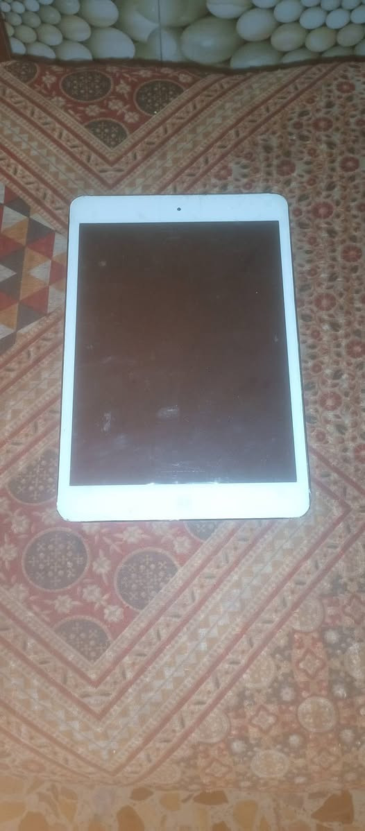iPad Mini 1
ذاكرة 16 
مبدل لمس اصلي وكاله 
يفيد للقارية 
او للطفال 
سعر 30 
مكان بغداد سفير العبيدي 
تواصل خاص او واتساب ***********
