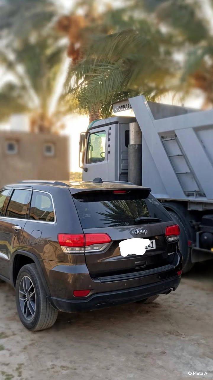 للبيع
جيب لاريدو 

2019 

رقم بغداد دولي 

بأسمي تحويل 

تخم تاير 

حادث نصف دعامية امامية صبغ 

سستم سماعات 12 سماعة 

دمام خلفي 

سبير 

عدة سبير 

جنطة كهربائي 

جنطة شفط 

تو ويل بلادي 

داخل جلد بلادي 

شاشة جبيرة

كامرة خلفية

تحكم ستيرن 

تشغيل عن بعد 

مكينة 3600 

تخم بستم 14 

بدون ادونز 

تشتغل بانزين عادي 

كير بلادي 8 نمر 

عدسات امامية سعر 500 دولار 

بك لايت لد 

اشارة لد 

دبل لد خلفي بك 

رادار امامي 

رادار خلفي 

حساس خلفي 

بصمة ابواب 

تضليل 50/100

ماعدا الابواب الامامية 

والجامة الامامية 

جنح خلفي بلادي 

ويل حجم 18 

بصمة تشغيل واحدة 

الجام الامامي اوتو ماتيكي 

خزان وقود 100 لتر 

مكان السيارة بابل 

سعر 205 

للتواصل 

***********

نص مكتوب في الصور:
- Meta AI