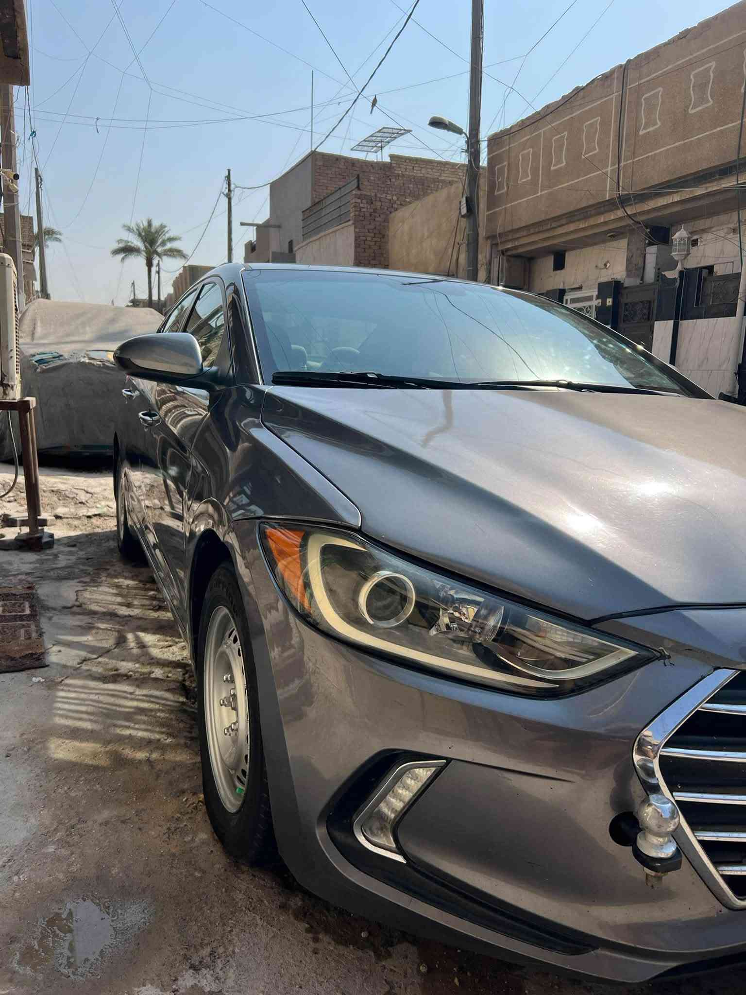 سلام عليكم 
هونداي النترا 2018 وارد امريكي 
حادث كلش خفيف موضح بالصور فقط بنيد وجاملغ وبيها تكحيل اثر شخوط موضح بالسونار 
سياره جديده بمعنى الكلمه 
رقم اربيل بإسمي شخصياً هزه جديده ورقم جديد وسنويه مجدده لمدة خمس سنوات تريد وكاله او تحويل باليعجبك 
مواصفات se
محرك 2000 دووش مكفوول بنزين عادي قطرة دوانز ماااكو وتجي تشوف بعينك 
گير AT مكفوول
تبريد ثلج ❄️ مكفوول 
شاشه تدعم كار بلي
كاميرا
تحكمات ستيرن 
حساسات خلفيه 
تحذير تصادم 
مثبت سرعه وباقي المواصفات المعروفه
تخم تايرات جدد 
ويل ابيض 
سياره جاهزه ربع متصرف عليها 
السعر 115 وبيها مجال للشراي 
مكاني الكاظميه او الحريه
للاستفسار ***********
